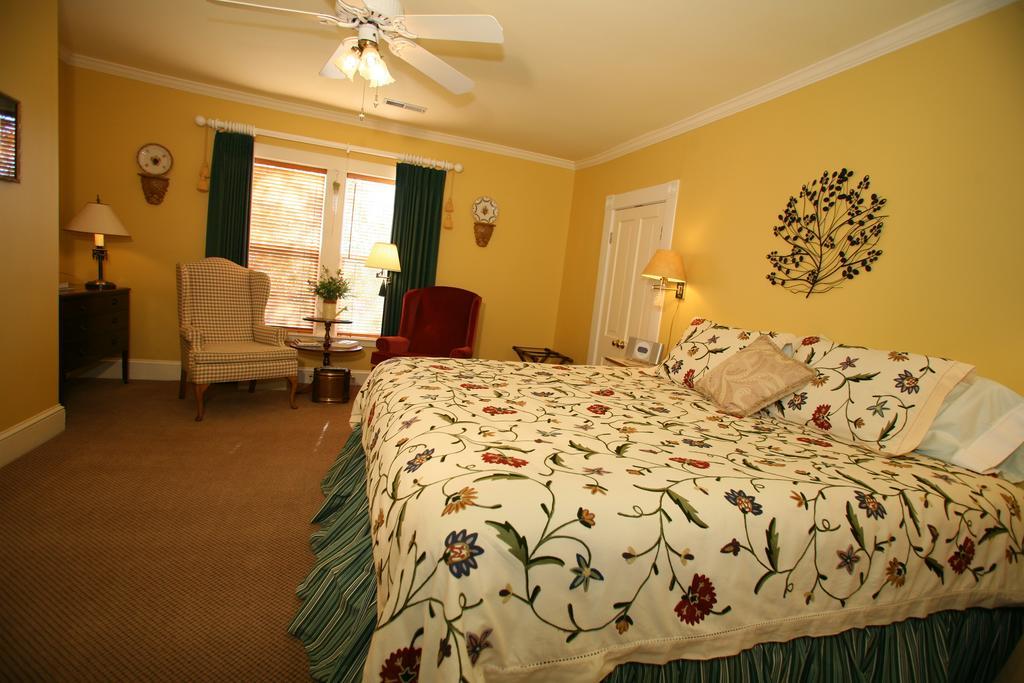 C.W. Worth House Bed And Breakfast Wilmington Szoba fotó