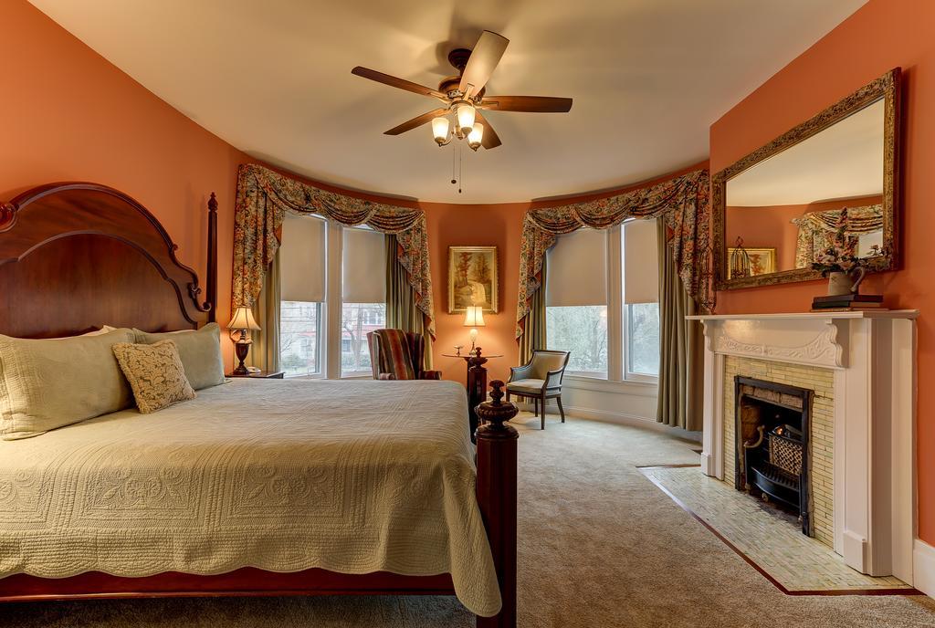C.W. Worth House Bed And Breakfast Wilmington Szoba fotó
