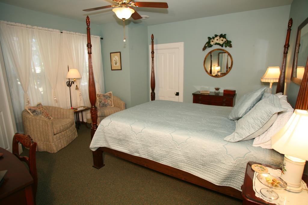 C.W. Worth House Bed And Breakfast Wilmington Szoba fotó